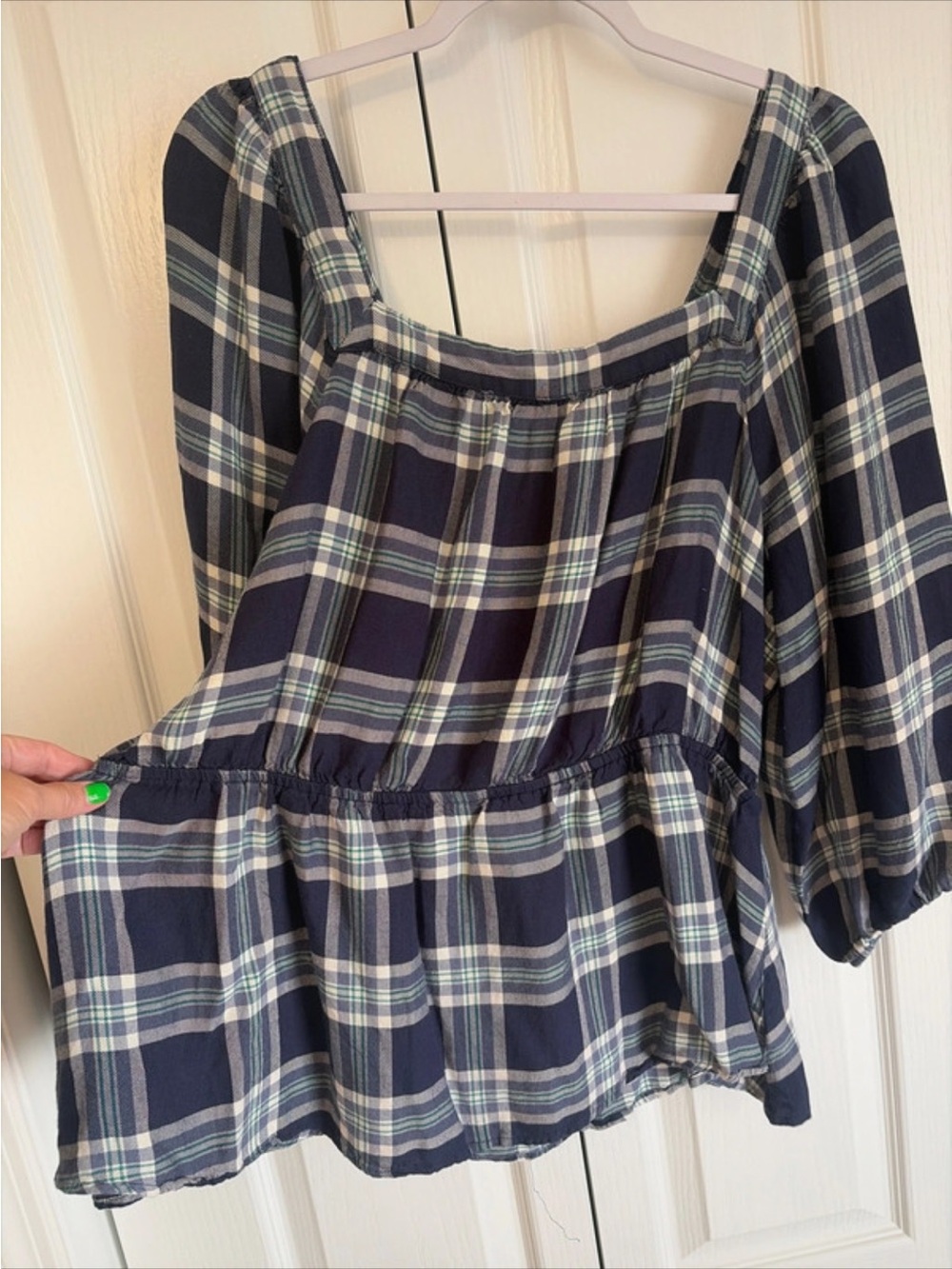 Lane Bryant Navy and White Plaid Peasant Top - Picture 5 of 5